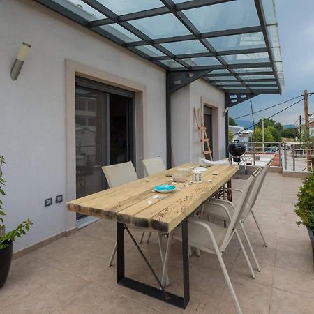 Το Σπίτι Δίπλα Από Το Ποτάμι Apartment Trikala  Exterior photo