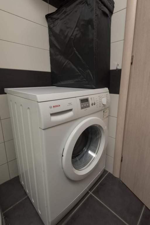Το Σπίτι Δίπλα Από Το Ποτάμι Apartment Trikala  Exterior photo