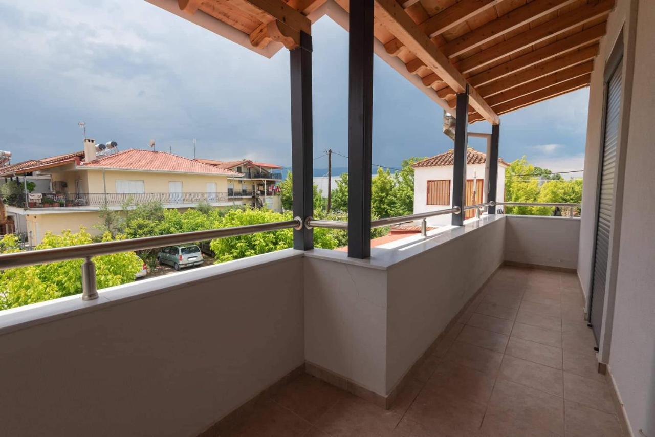 Το Σπίτι Δίπλα Από Το Ποτάμι Apartment Trikala  Exterior photo